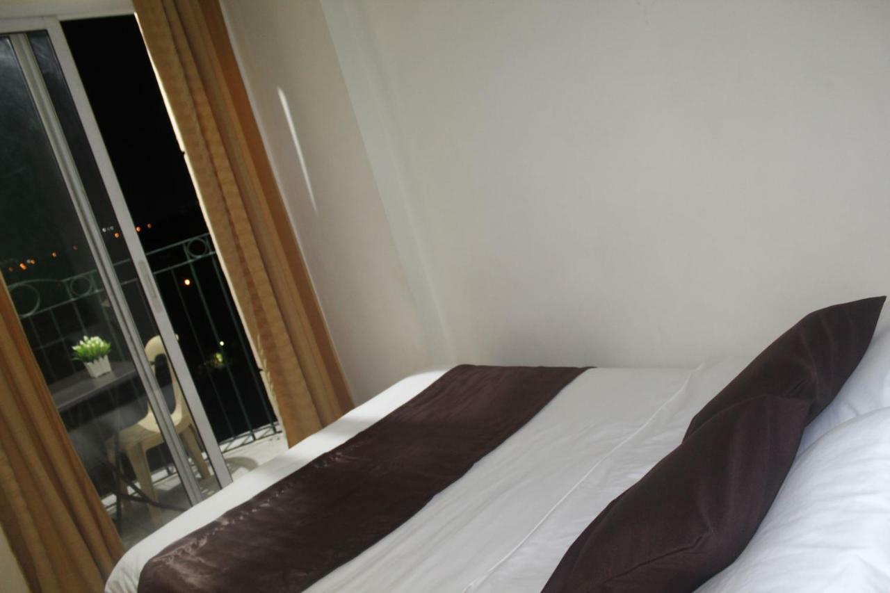 Chateau Elysee A3 Near Airport Wifi Kitchen Paranaque City Eksteriør billede