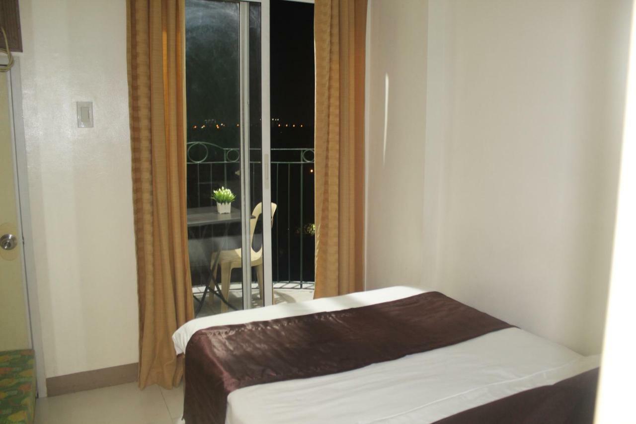 Chateau Elysee A3 Near Airport Wifi Kitchen Paranaque City Eksteriør billede